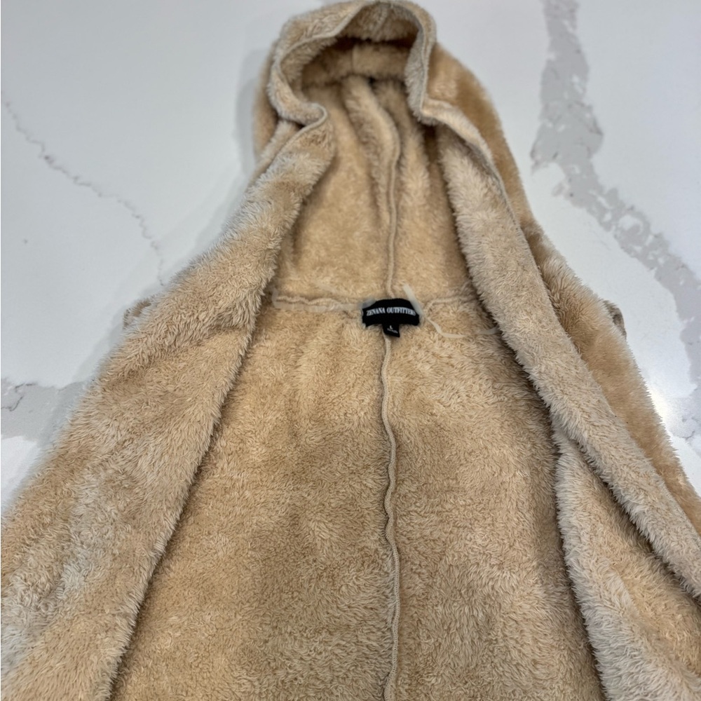 Zenana Outfitters Cream Faux Fur Vest - Picture 3 of 7